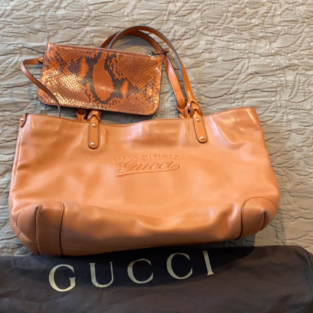 Gucci tote bag with python purse/ wallet